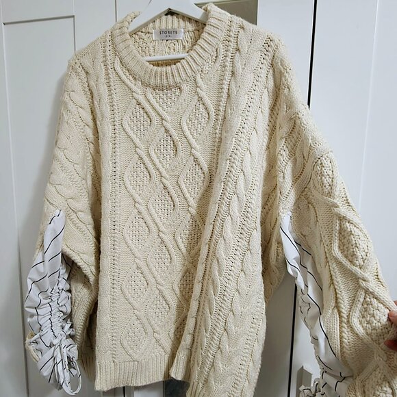 Oversized Storets Chunky Sweater - Picture 1 of 9